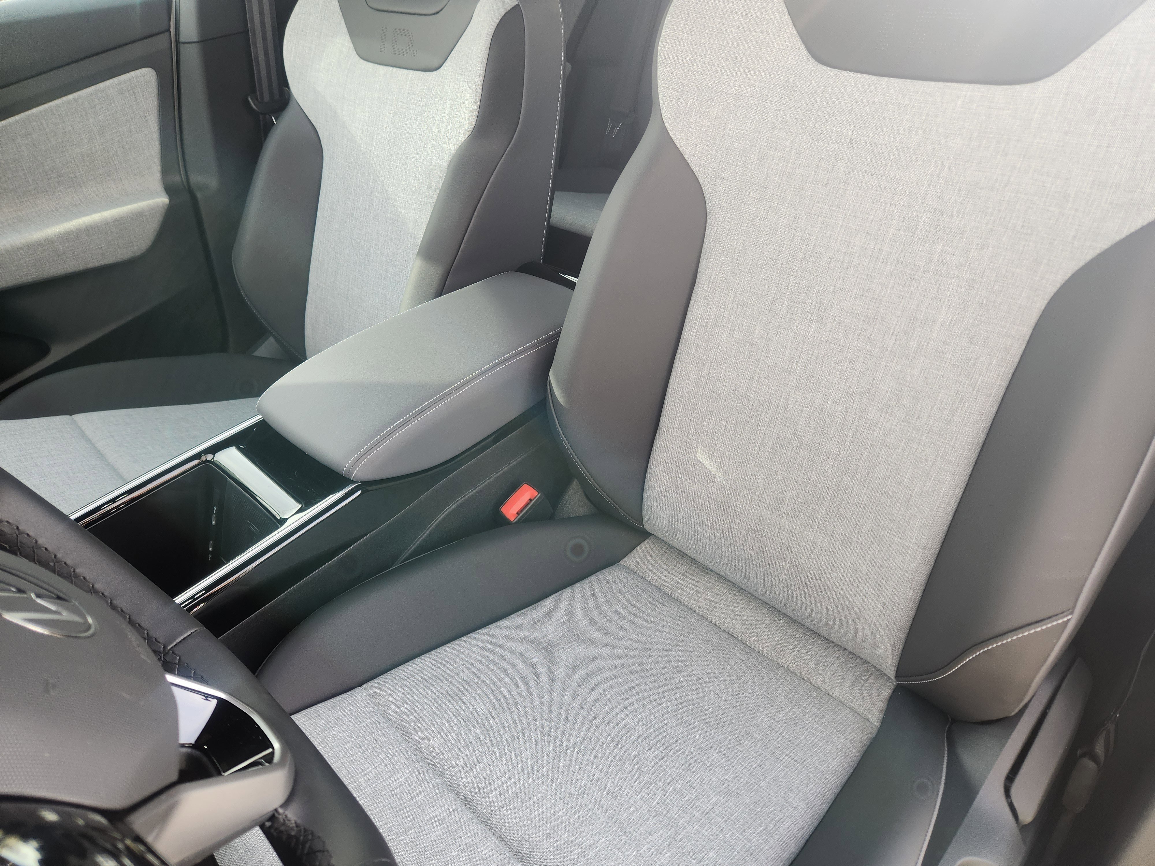 2026 Volkswagen ID.4 PRO - Photo 8