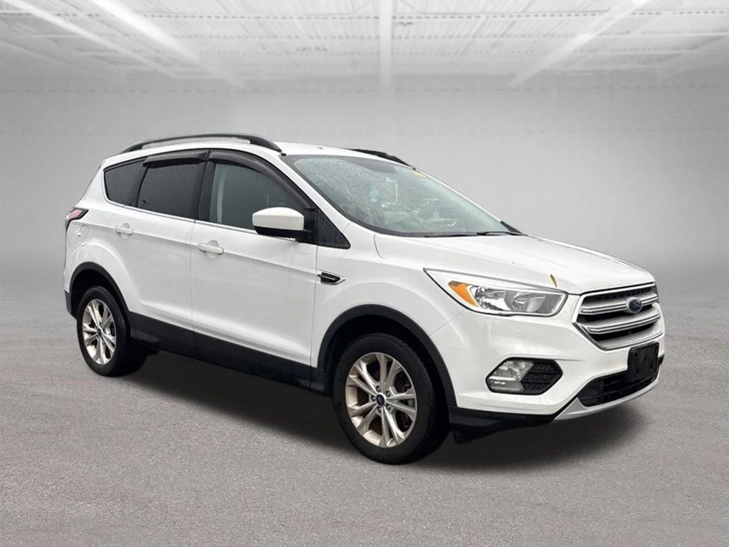 Used 2018 Ford Escape SE with VIN 1FMCU0GD0JUC46935 for sale in Chesapeake, VA