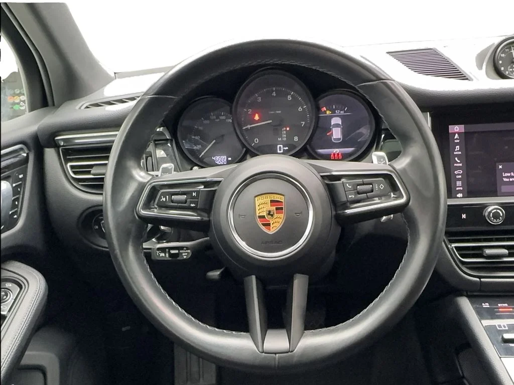 Used 2023 White Porsche Base image 39