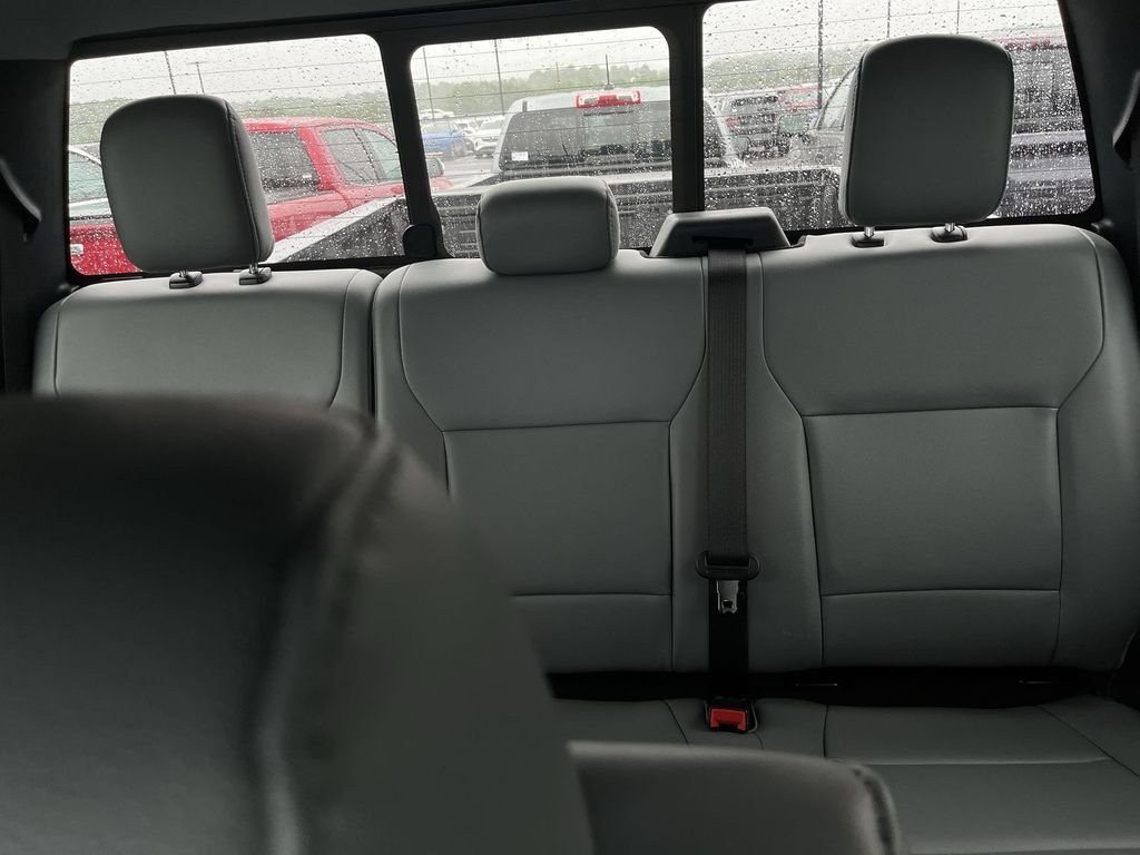 Used 2025 Avalanche Ford XL image 19