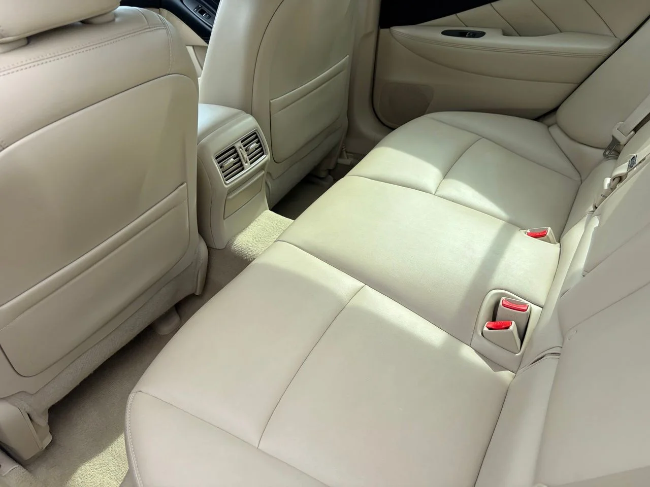 Used 2016 Majestic White INFINITI 3.0t Premium image 13