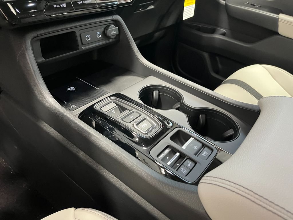 New 2026 Obsidian Blue Pearl Honda RTL image 15