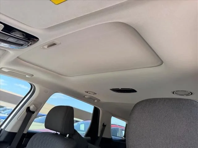 Used 2020 White Hyundai SEL image 12