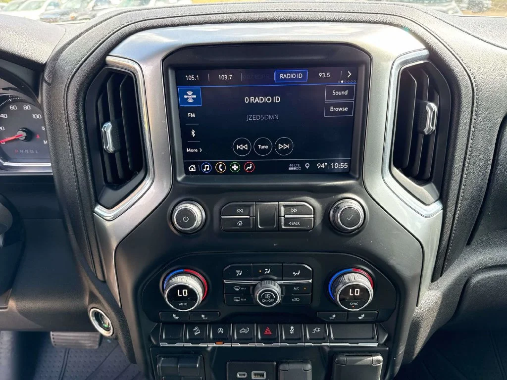 Used 2019 Beige Chevrolet RST image 34