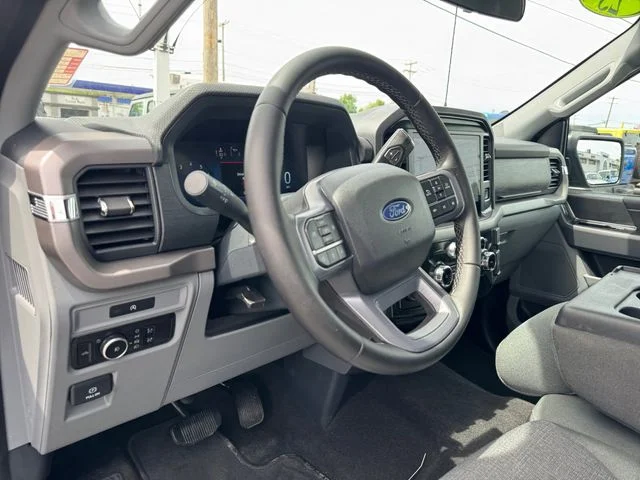 Used 2025 Black Ford XLT image 21