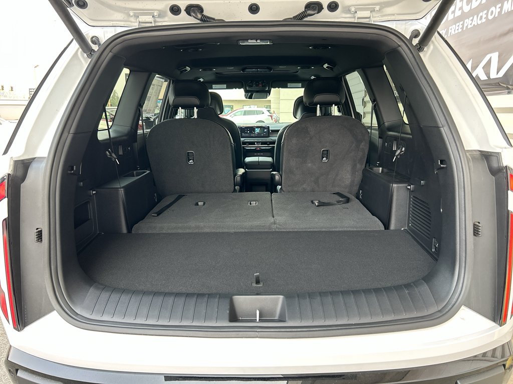 New 2027 Glacial White Pearl Kia X-Line EX image 14