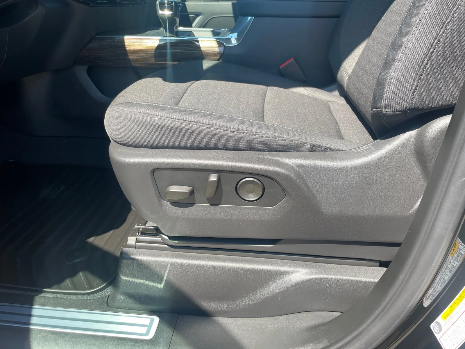 New 2026 Onyx Black GMC Elevation image 15