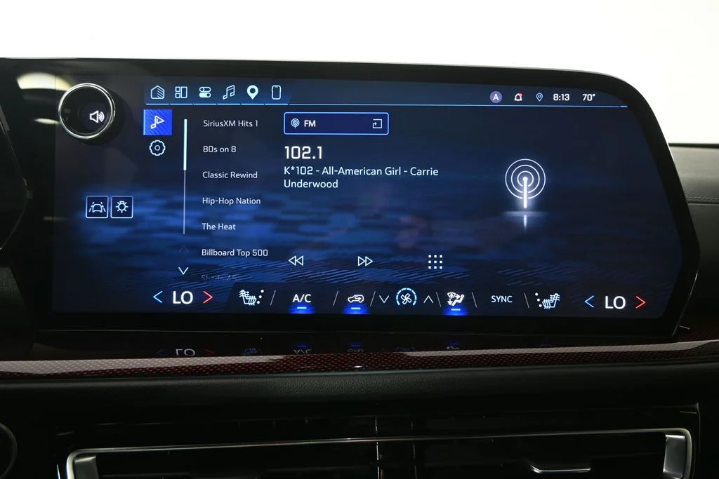 Used 2024 Red Chevrolet Z71 image 28