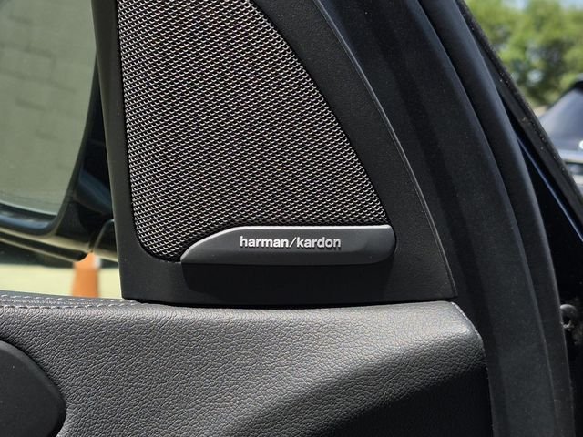 Used 2023 Black Sapphire Metallic BMW xDrive40i image 41