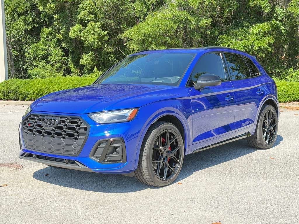 2022 Audi SQ5 Prestige's photo
