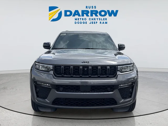 New 2026 Baltic Gray Metallic Clear-Coat Exterior Paint Jeep Limited image 8