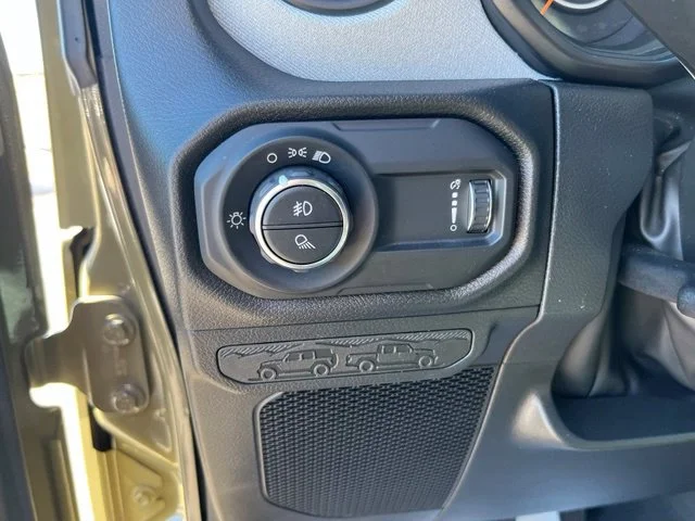 Used 2026 Green Jeep Sport image 29