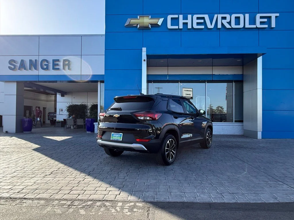 Used 2026 Mosaic Black Metallic Chevrolet LT image 8