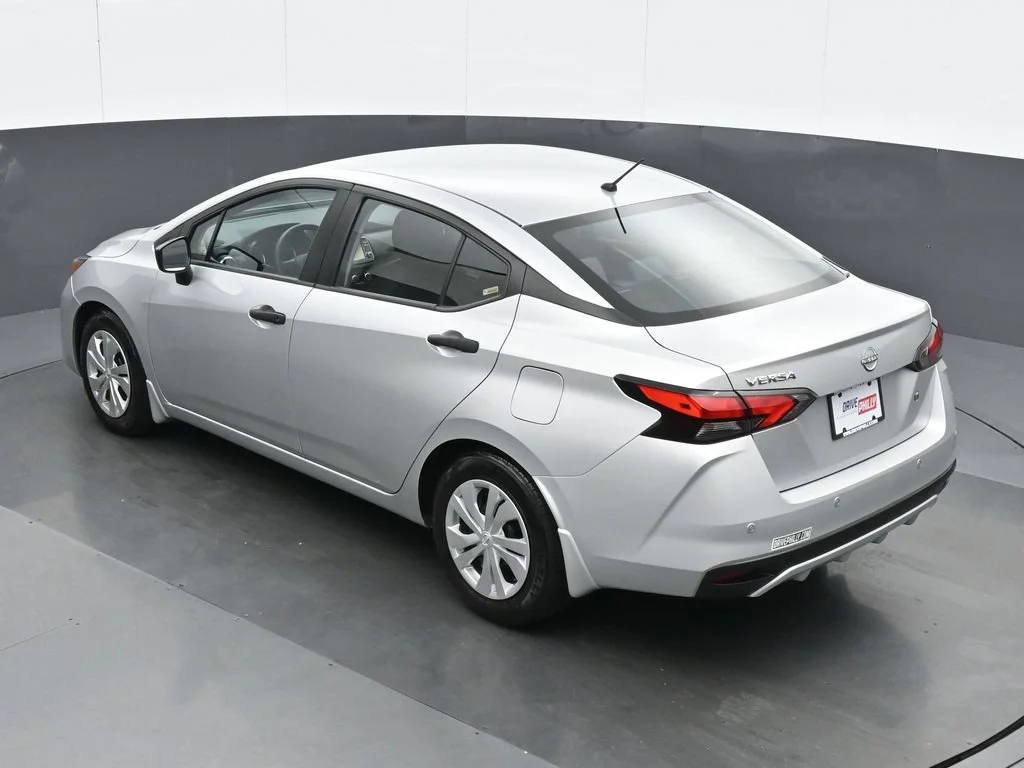 Used 2024 Silver Nissan 1.6 S image 21