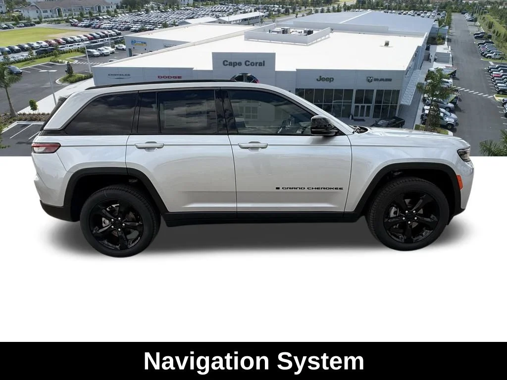 New 2026 Silver Zynith Exterior Paint Jeep Limited image 3