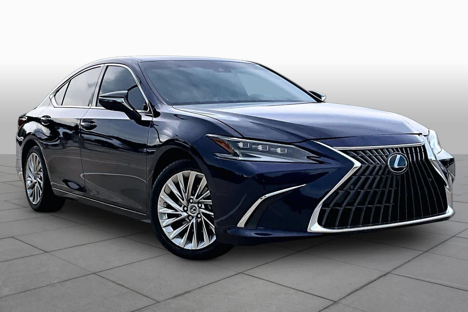Used 2023 Nightfall Mica Lexus Ultra Luxury image 3
