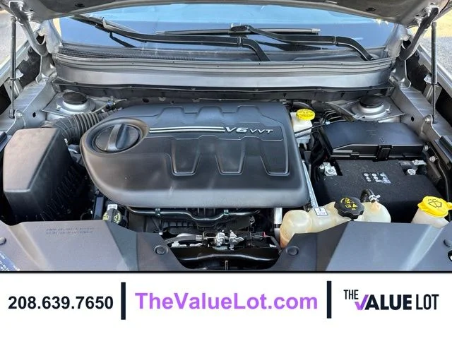 Used 2019 Silver Jeep Latitude Plus image 10