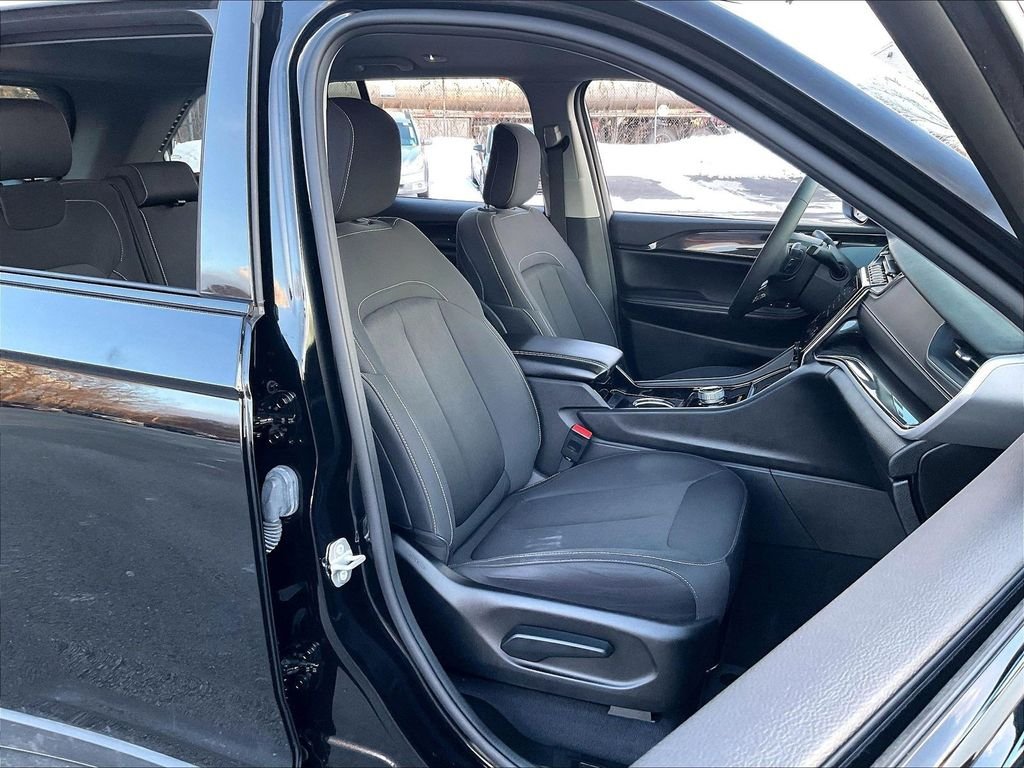Used 2023 Black Jeep Laredo image 11