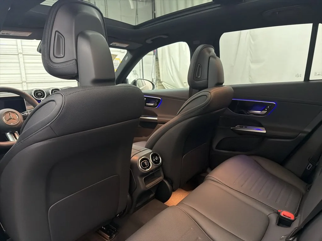 Used 2026 Black Mercedes-Benz GLC 300 image 17