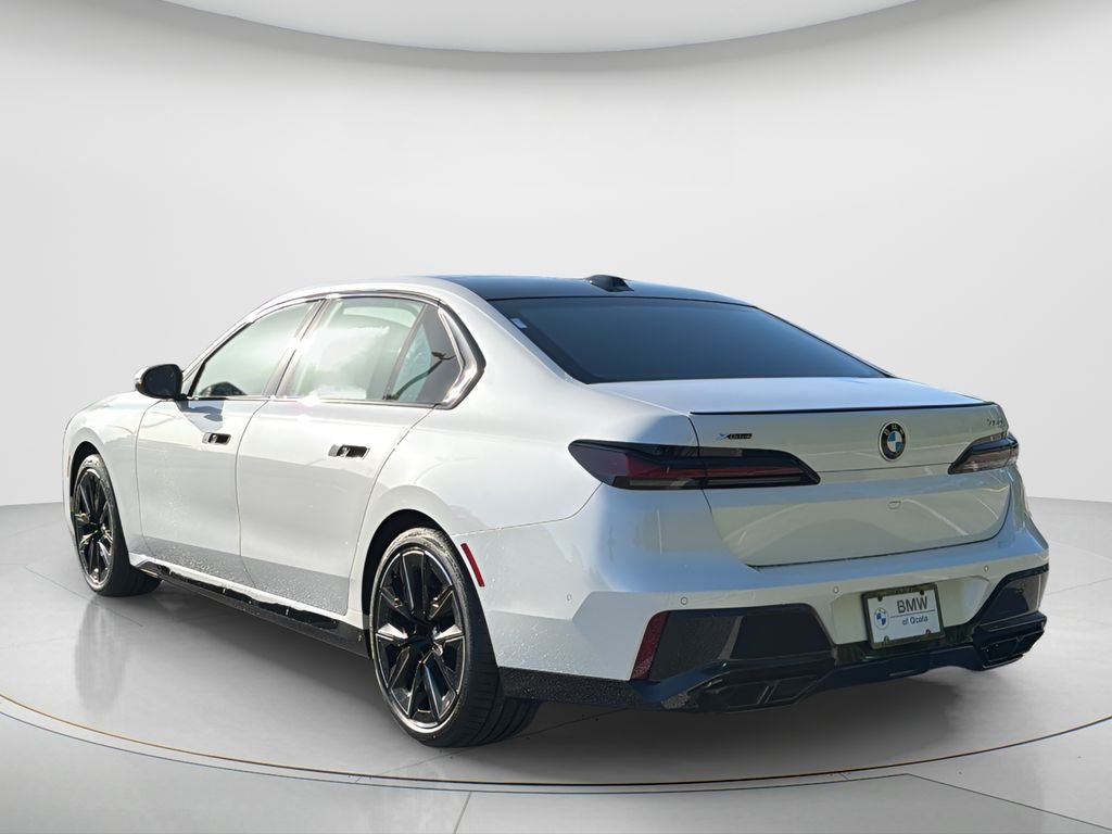 New 2026 Mineral White Metallic BMW 760i xDrive image 11