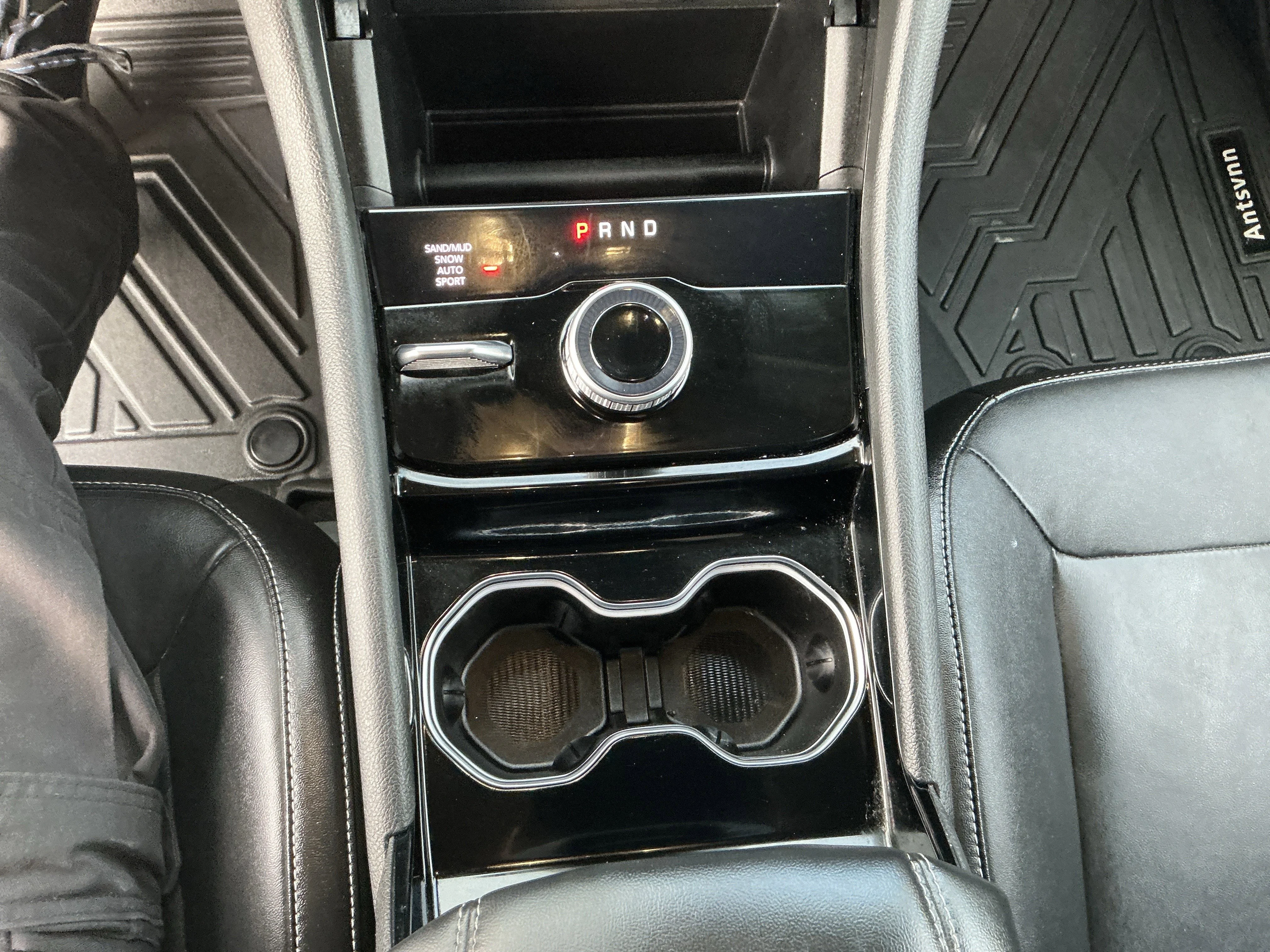 Used 2023 Grey Jeep Limited image 25