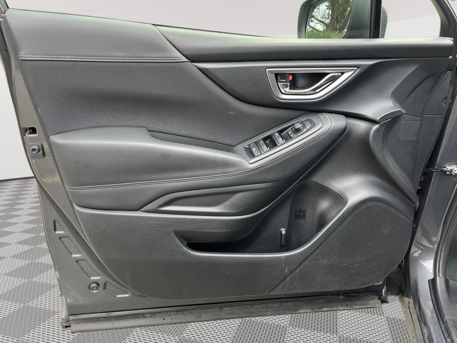 Used 2021 Magnetite Gray Metallic Subaru Premium image 18
