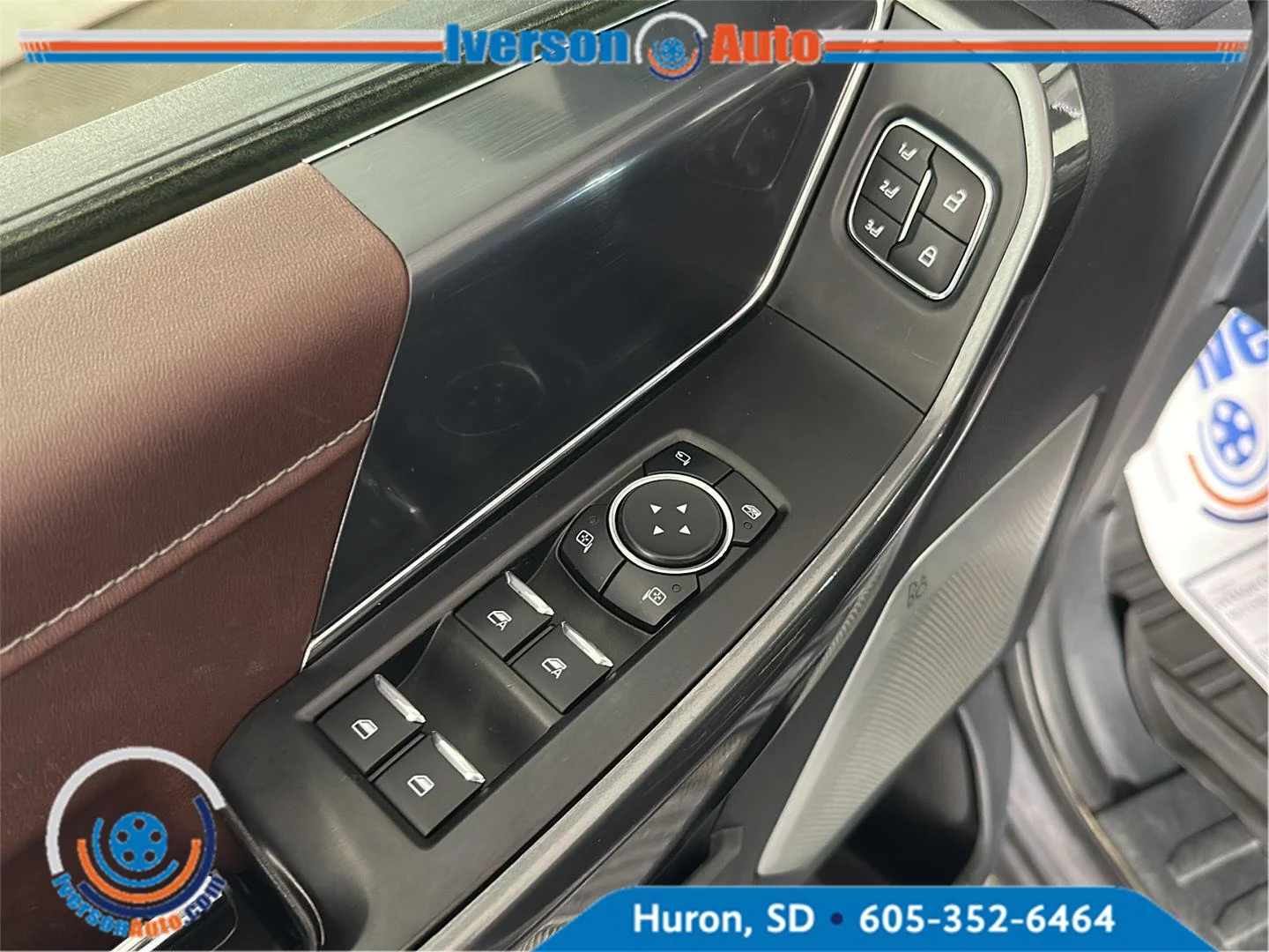 Used 2023 Carbonized Gray Ford LARIAT image 12