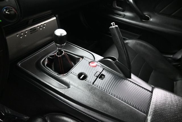 Used 2005  Honda Base image 12