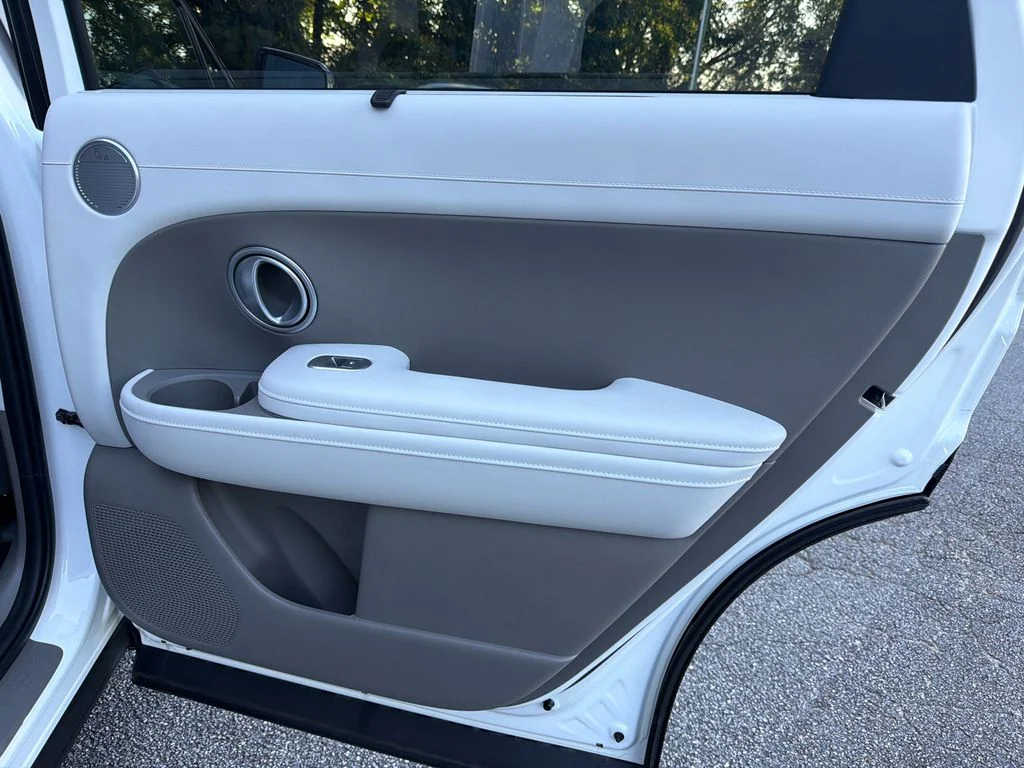 Used 2026 White Hyundai Blue SEL image 16