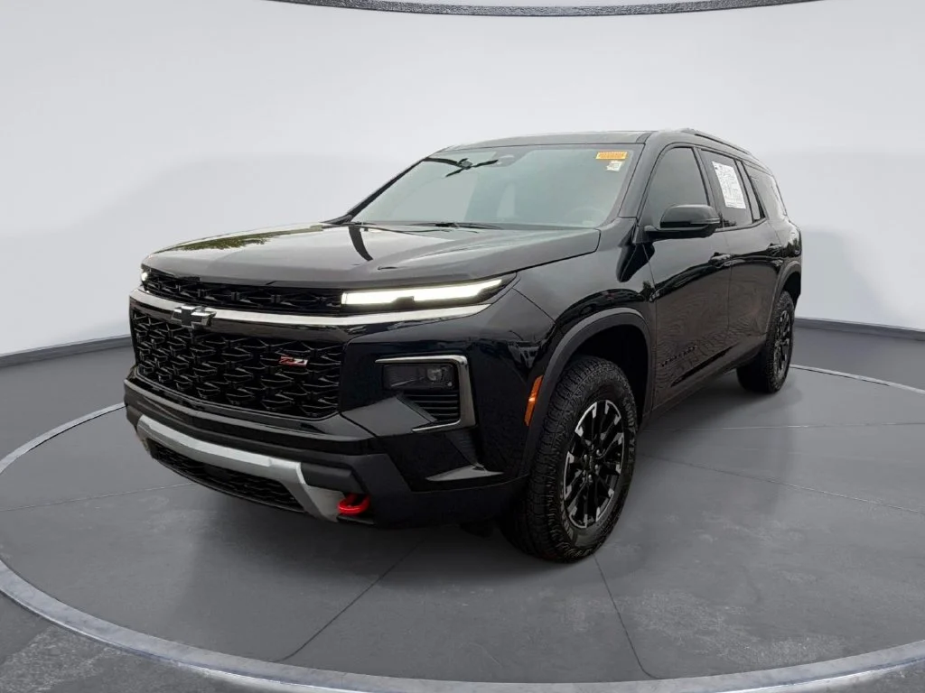 Used 2026 Black Chevrolet Z71 image 3