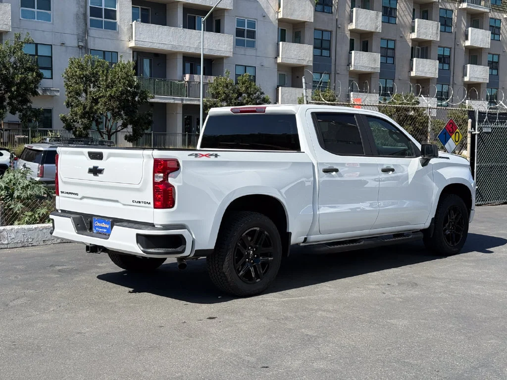 Used 2026 Summit White Chevrolet Custom image 6
