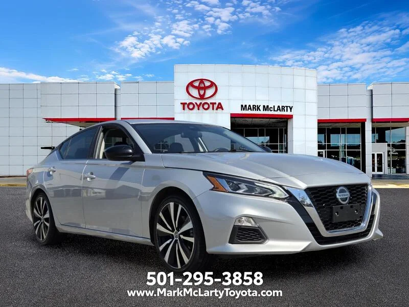 Used 2022 Brilliant Silver Metallic NISSAN 2.5 SR SEDAN image 7