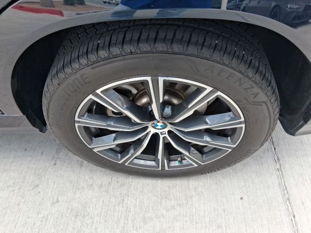 Used 2023 Black BMW xDrive40i image 19