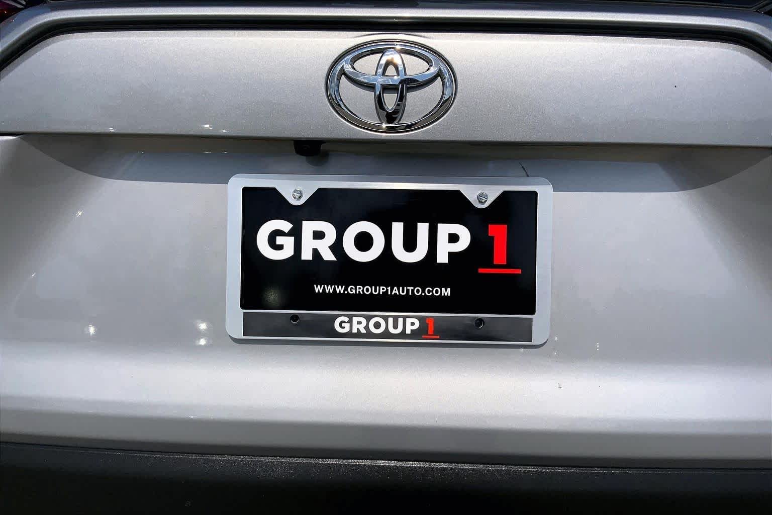 Used 2024 Silver Sky Metallic Toyota XLE image 10