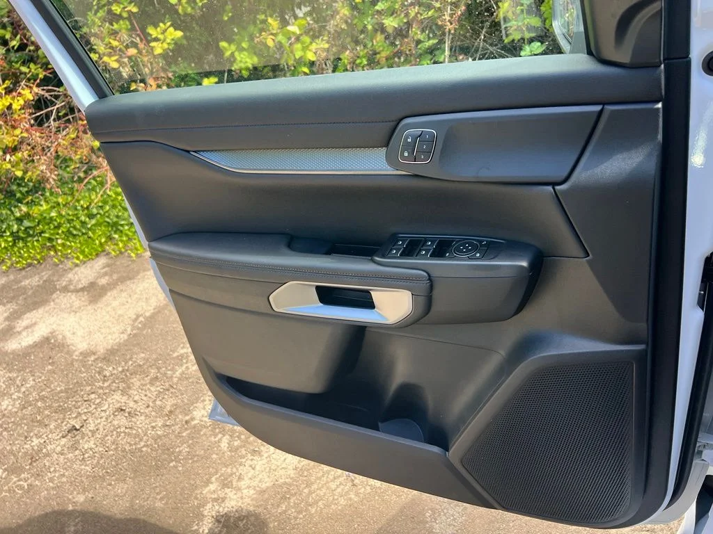 New 2026 Oxford White Ford Lariat® image 19