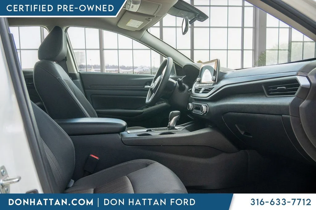 2025 Nissan Altima SV - Photo 24