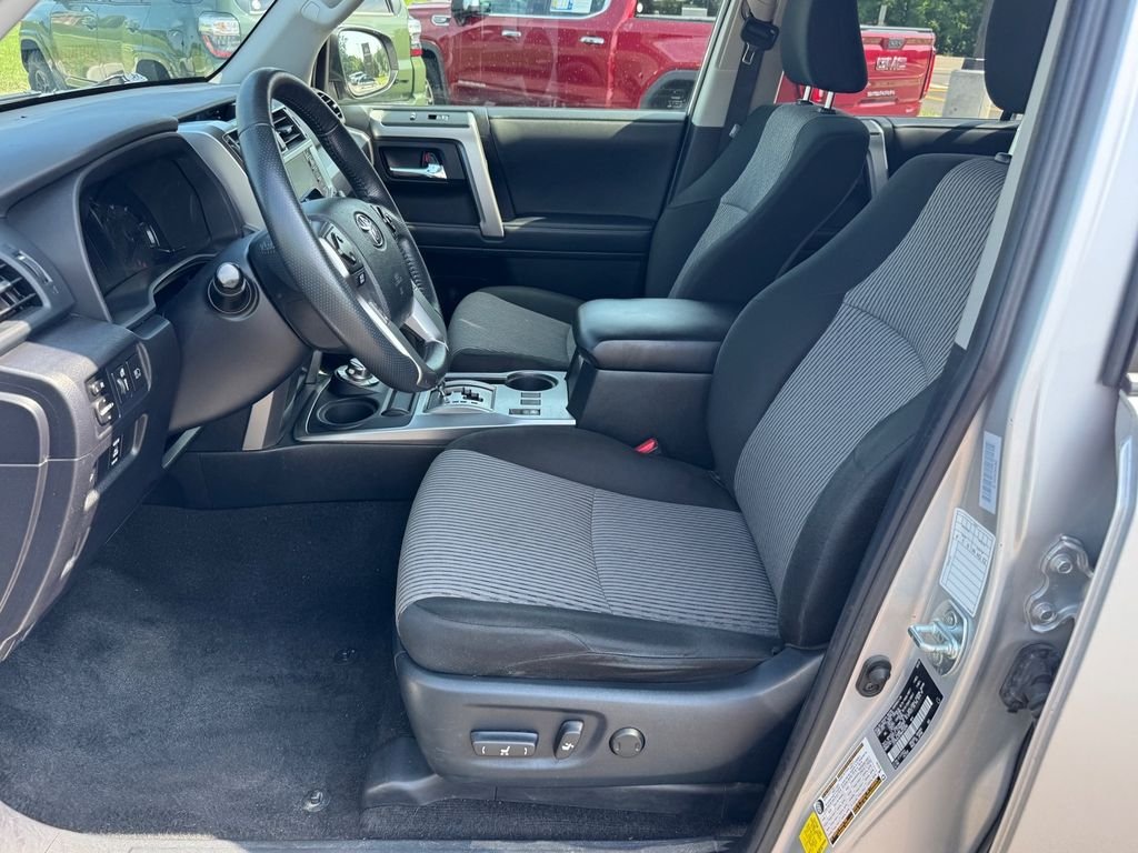 Used 2021 Silver Toyota SR5 image 5