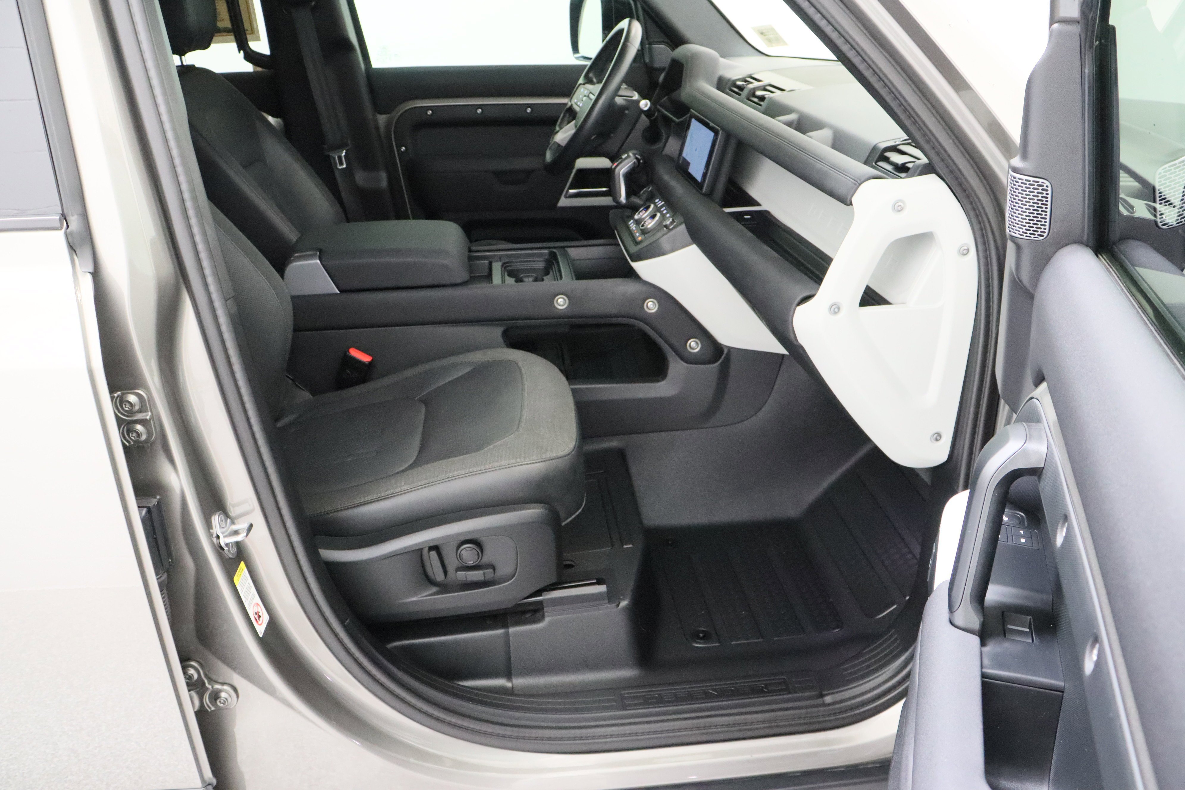 Used 2021 BROWN Land Rover SE 3.0T/Electric image 38