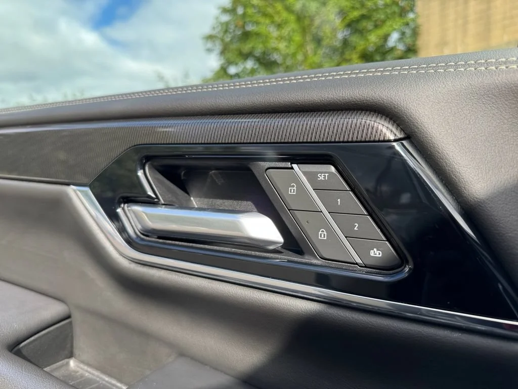 Certified Used 2025 Sterling Metallic GMC Elevation image 24