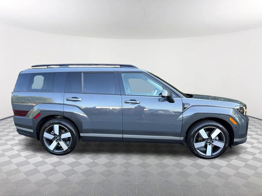 Used 2024 Gray Hyundai Limited image 4