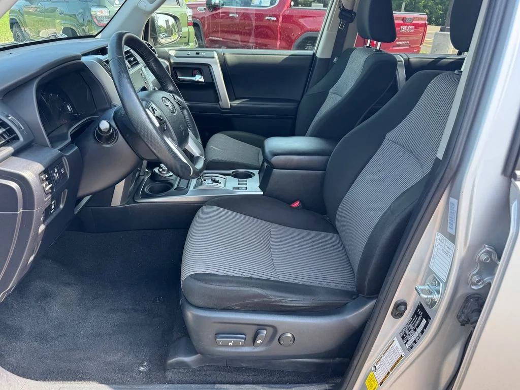 Used 2021 Silver Toyota SR5 image 5