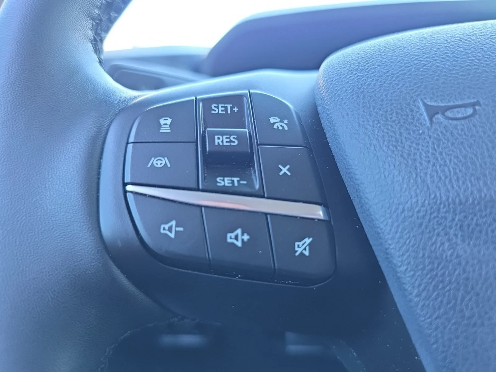 Used 2023 Red Ford Lariat image 14