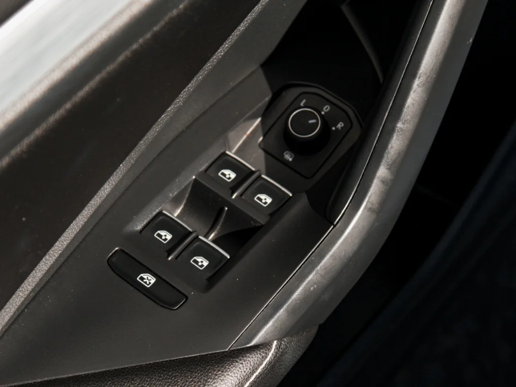 Used 2025 White Volkswagen Sport image 9