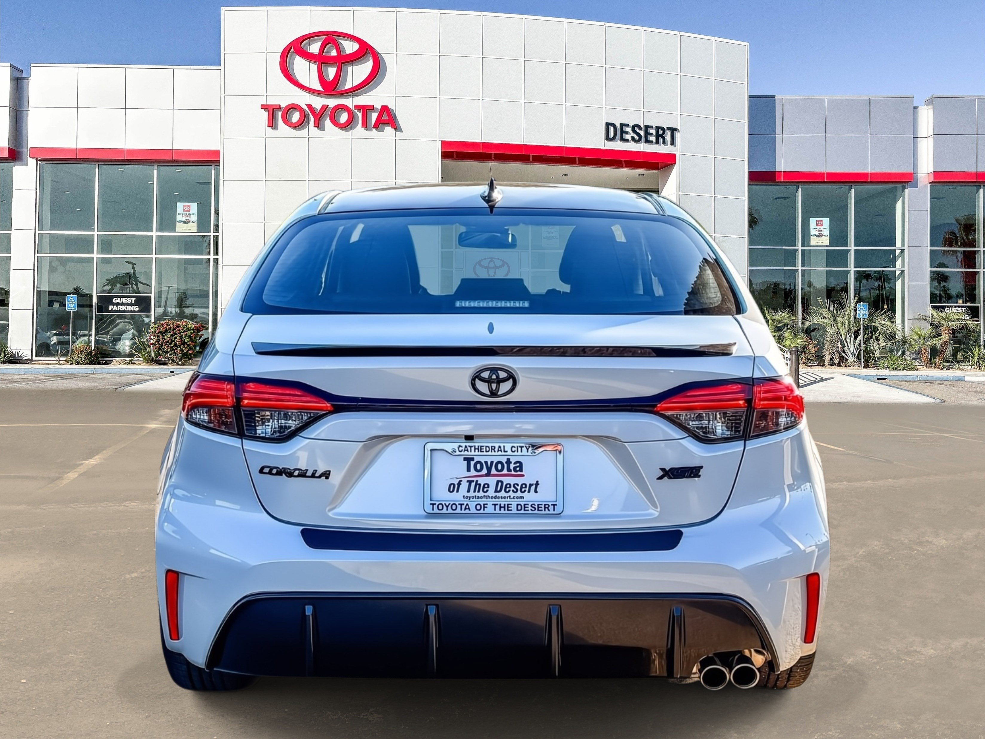New 2027 Wind Chill Pearl with Inked roof <sup>1</sup> Toyota  XSE image 5