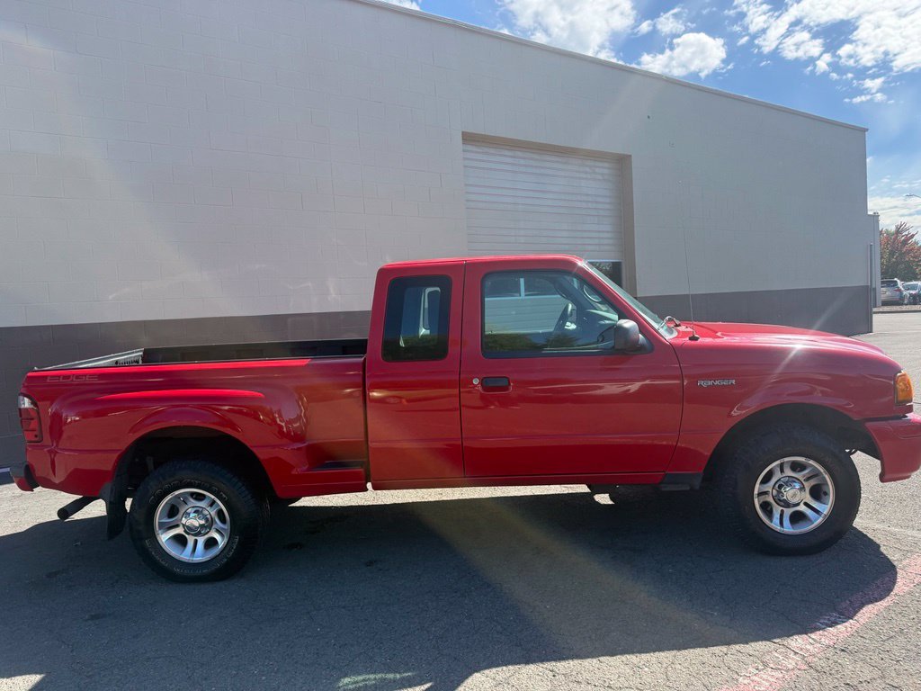 Used 2004  Ford  image 3