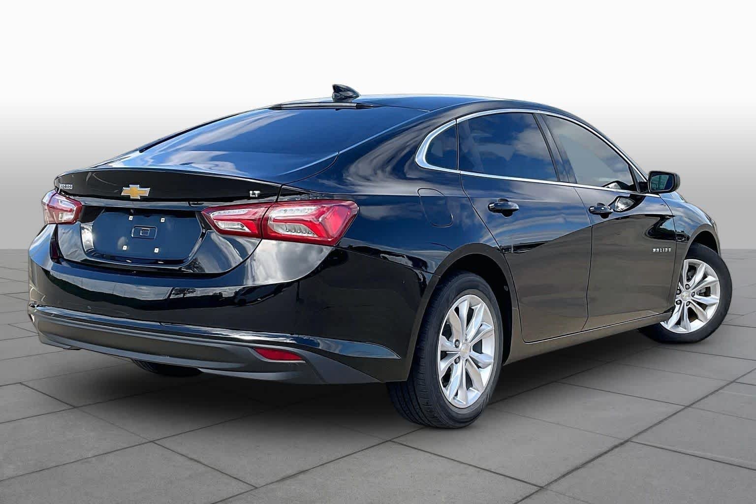Used 2020 Mosaic Black Metallic Chevrolet LT image 13