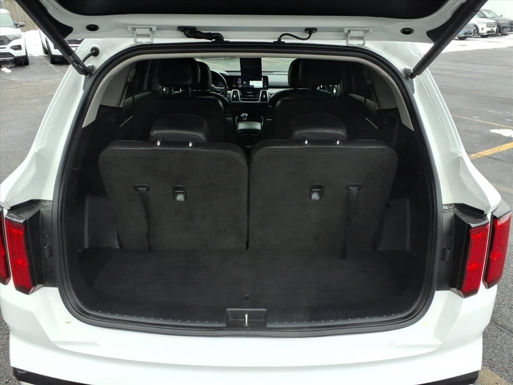 2022 KIA SORENTO - Image 32