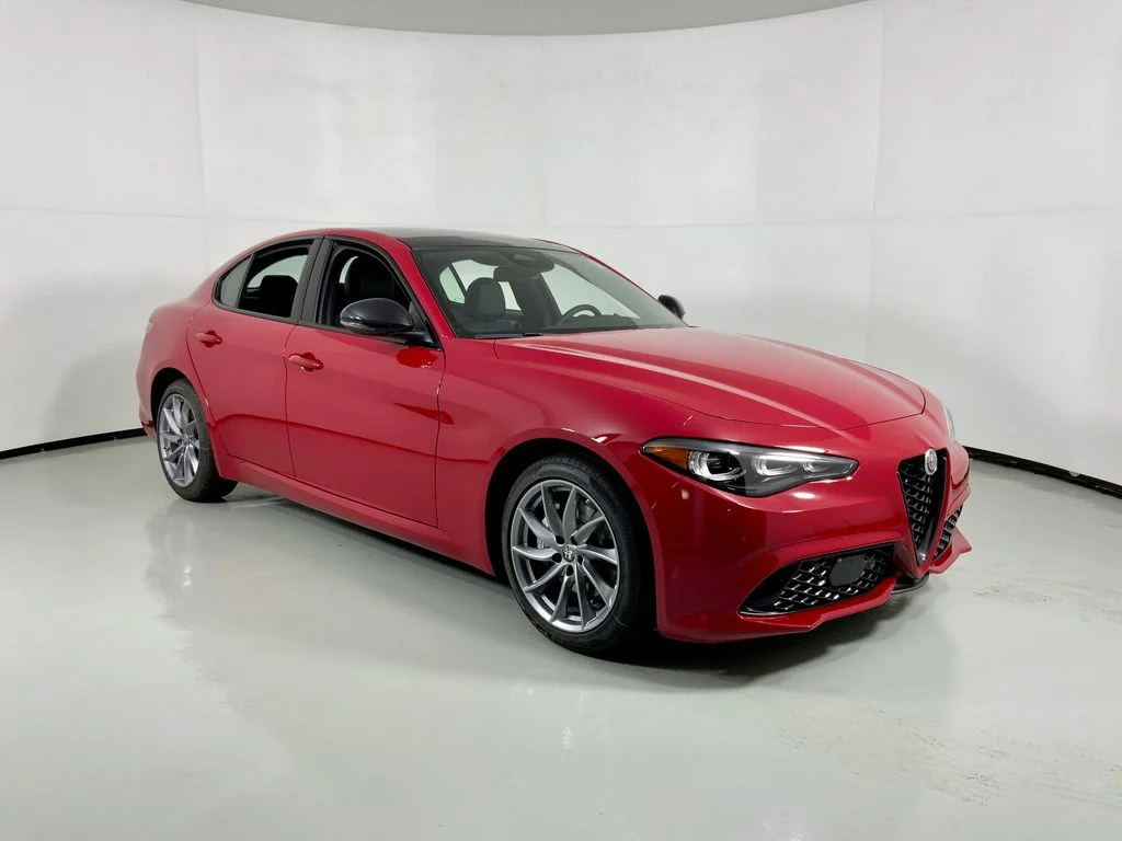 New 2026 Alfa Rosso (Red) Exterior Paint Alfa Romeo Sprint image 4