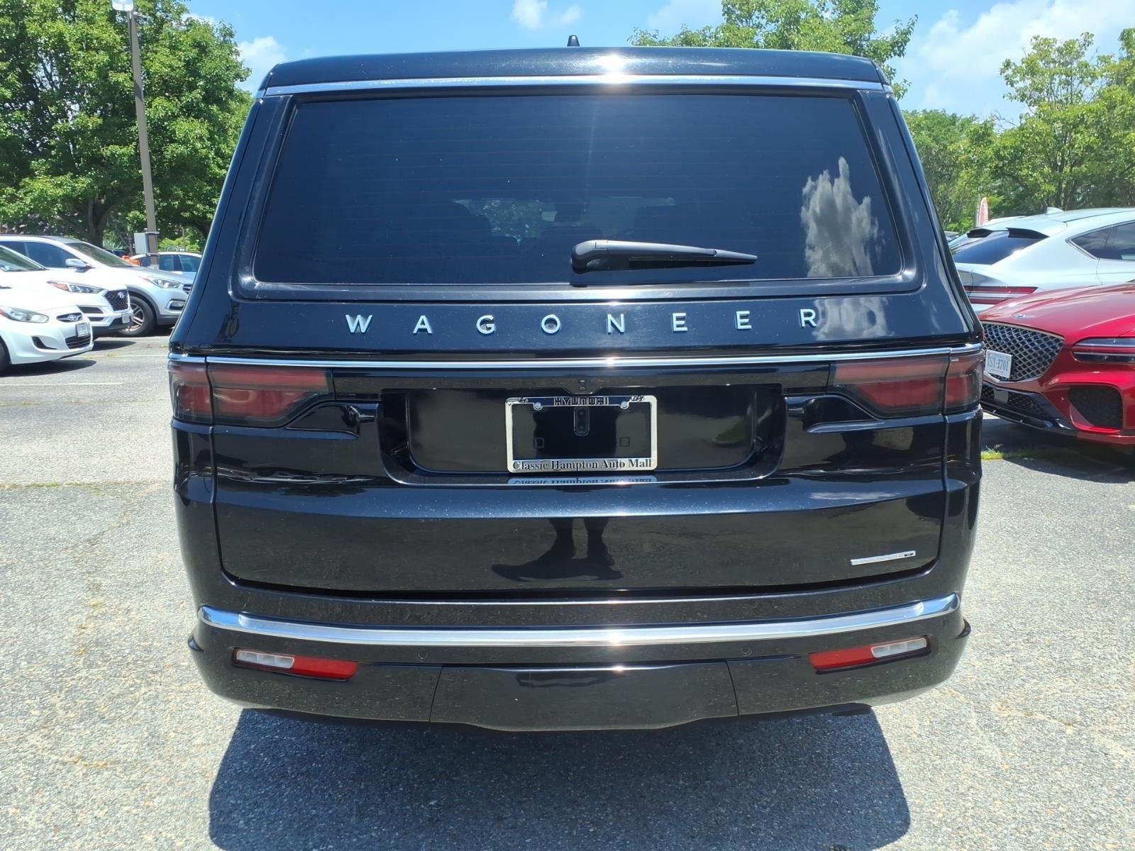 Used 2024 Diamond Black Crystal Pearlcoat Jeep Series II image 6