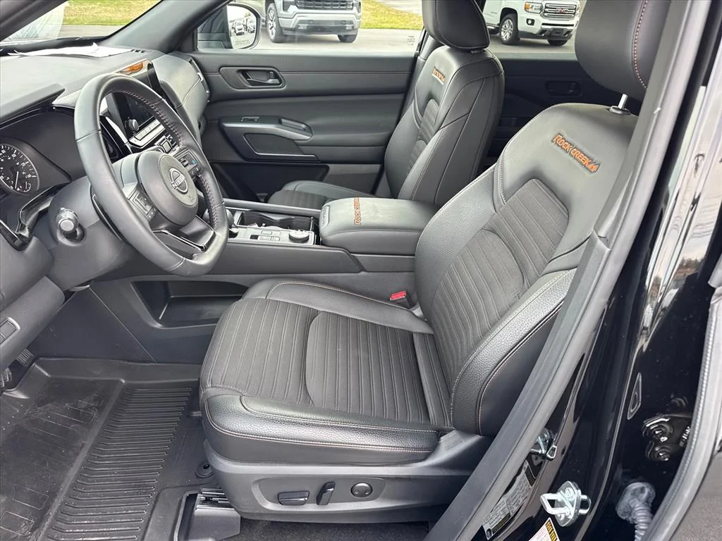 2025 Nissan Pathfinder Rock Creek - Photo 9